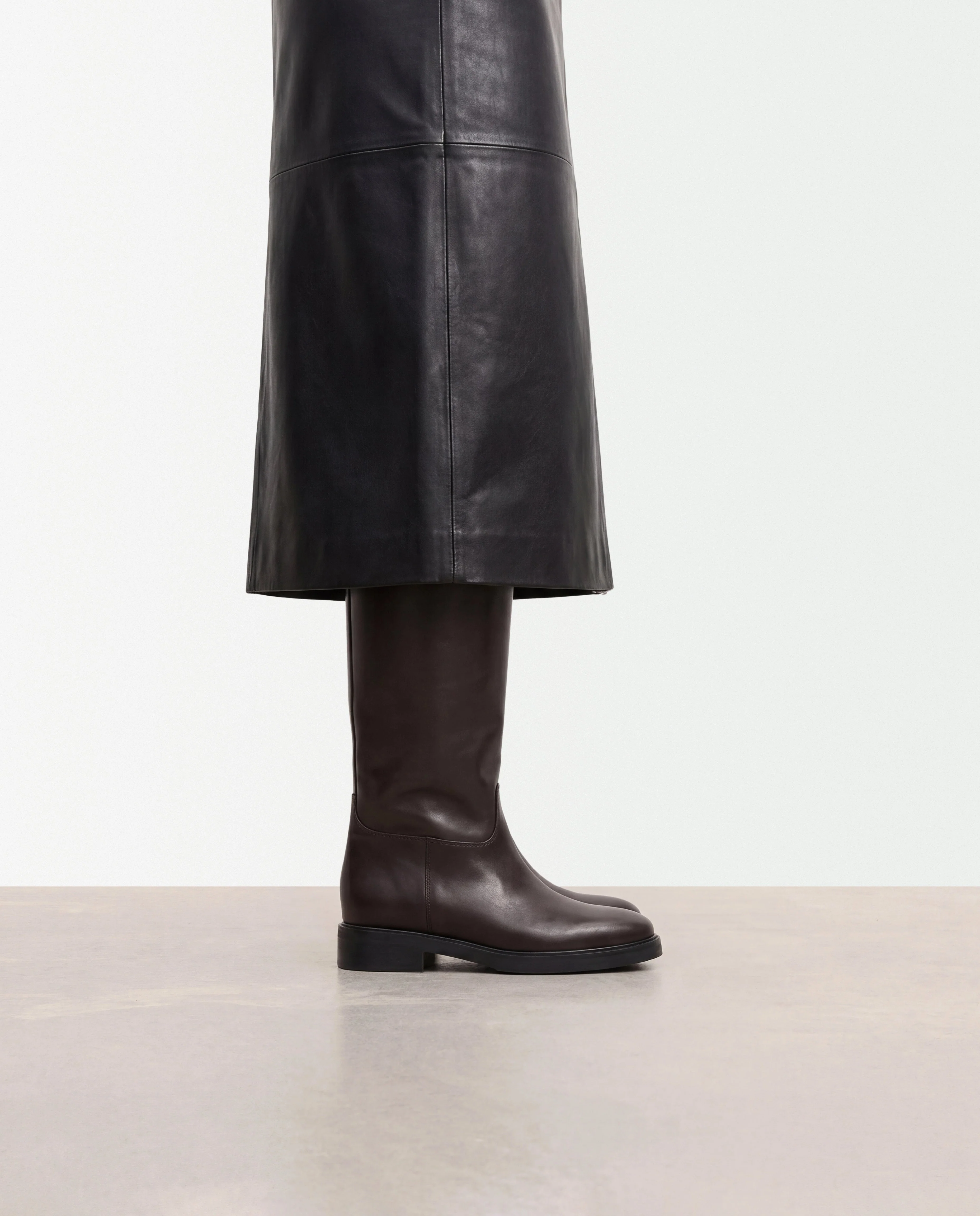 Florentine Leather Chocolate - Image 2
