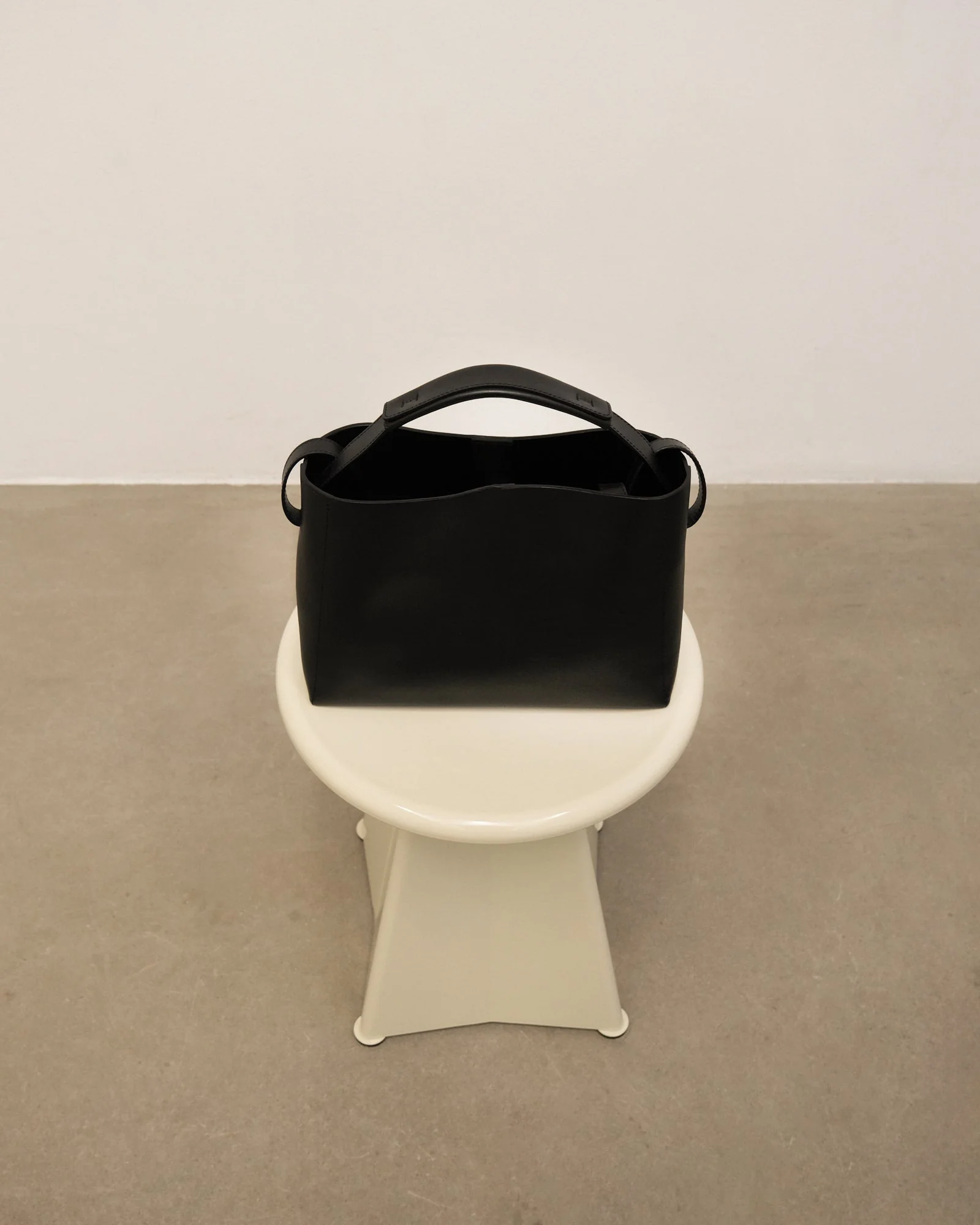Hedda Mini Handbag Leather Black - Image 7